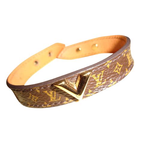 bracelet en cuir femme louis vuitton|louis vuitton bracelet women.